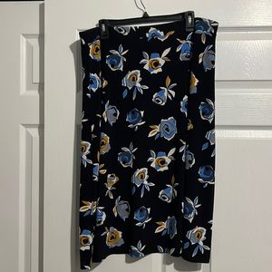 Floral print size skirt